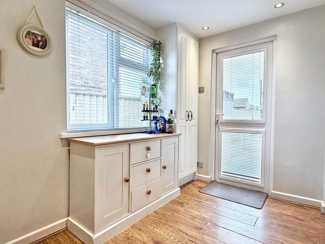 Kitchen (Additional)