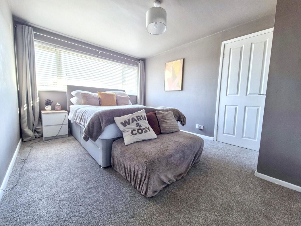 Property image 13 of 21