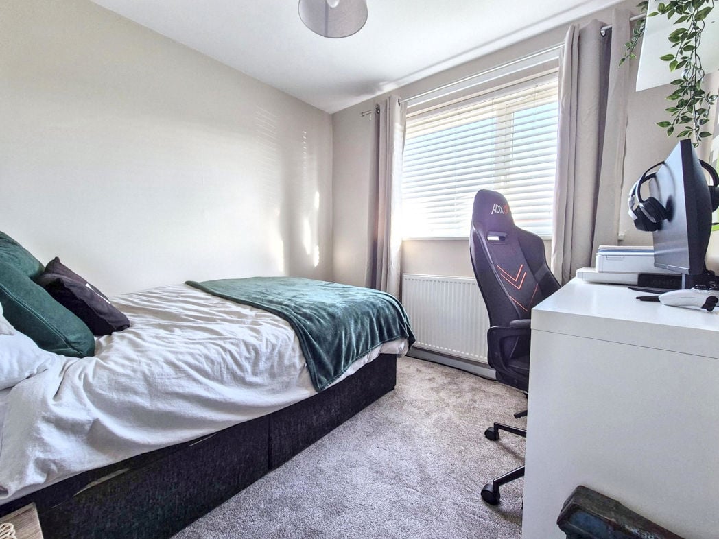 Property image 17 of 21