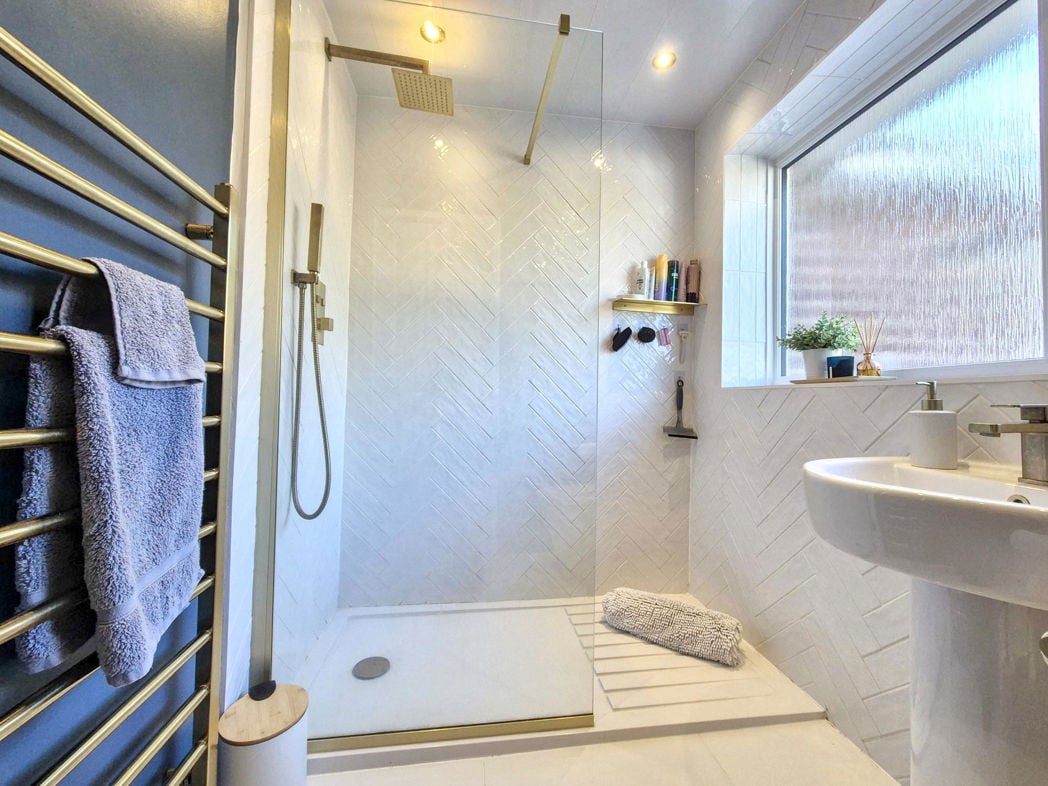 Property image 18 of 21