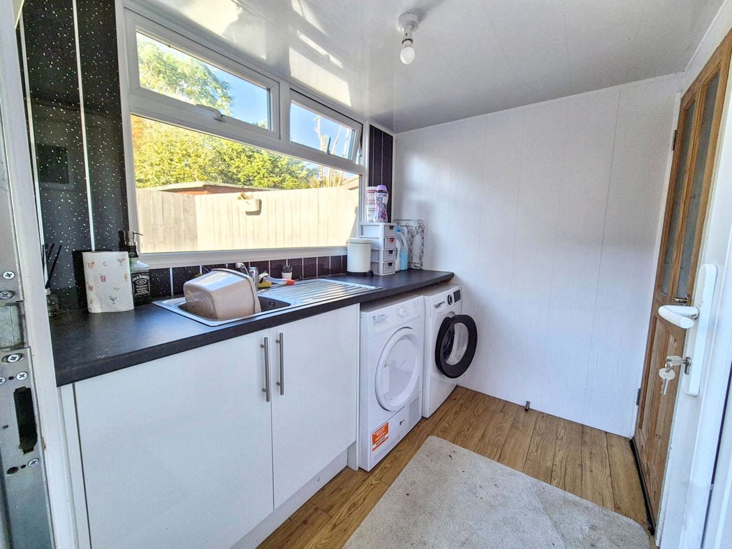 Property image 19 of 21