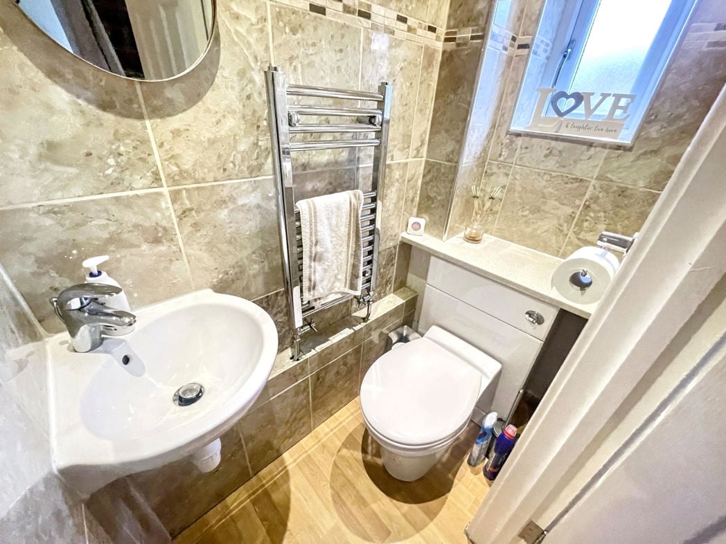 Cloak room