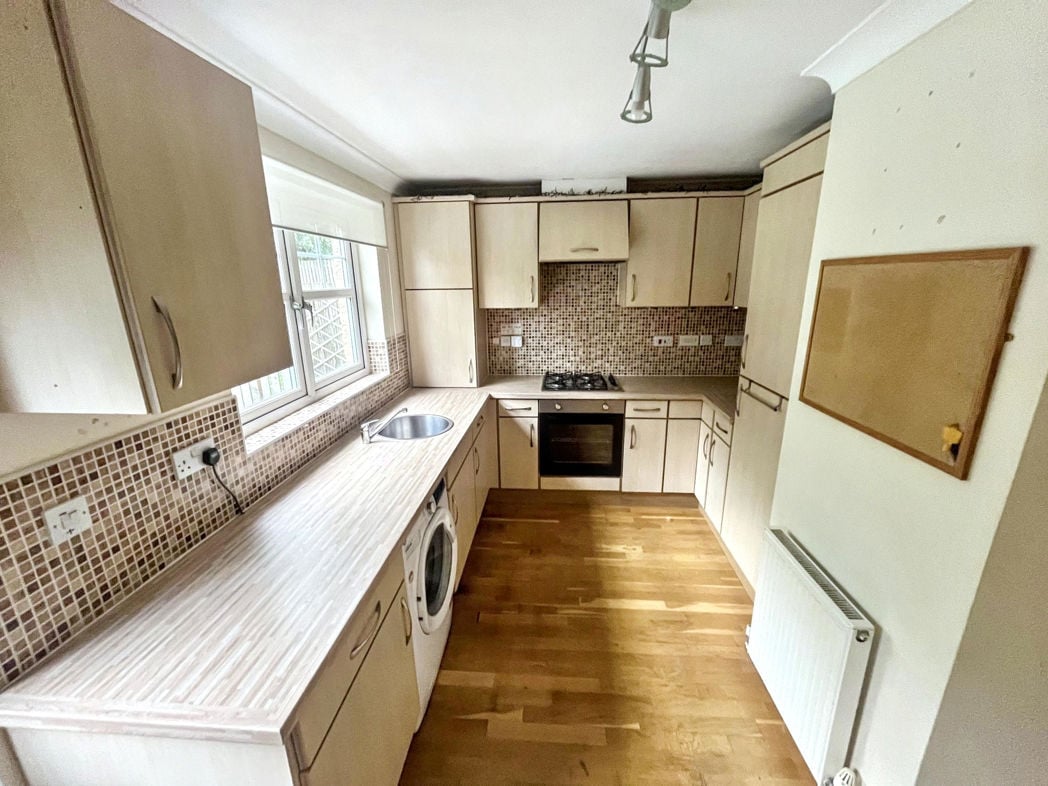 Property image 4 of 16