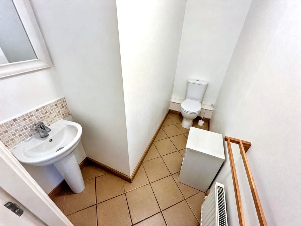 Property image 6 of 16