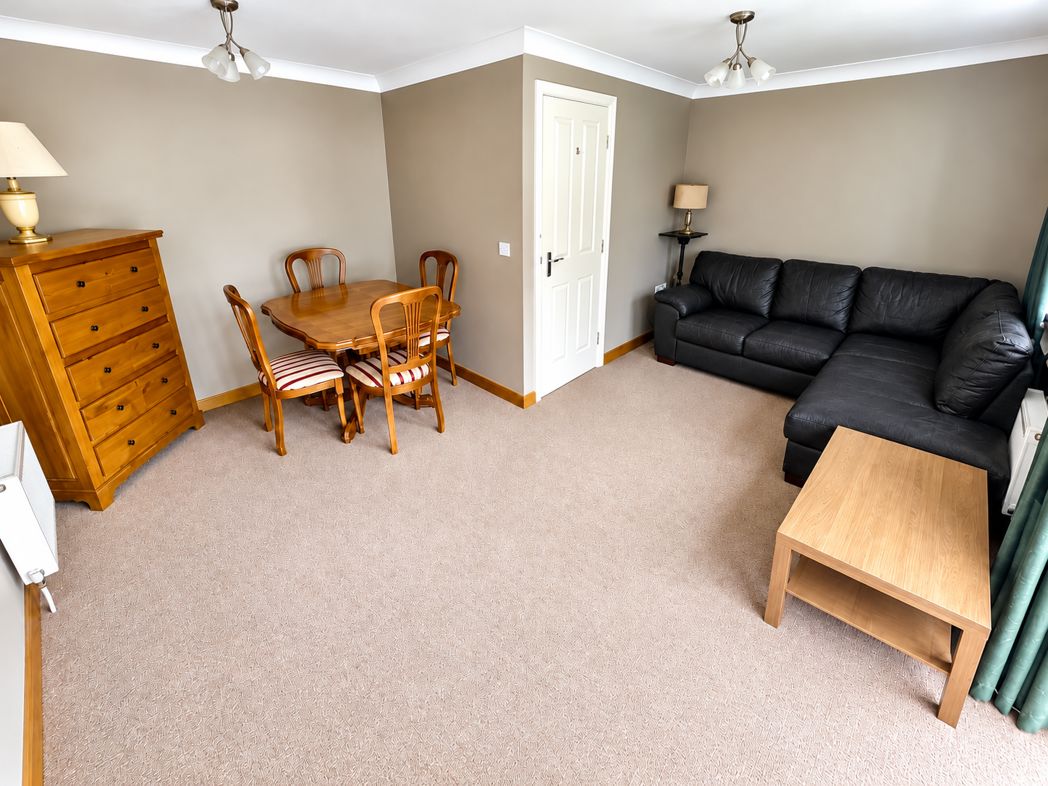 Property image 3 of 16