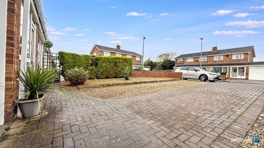Front Garden/Driveway
