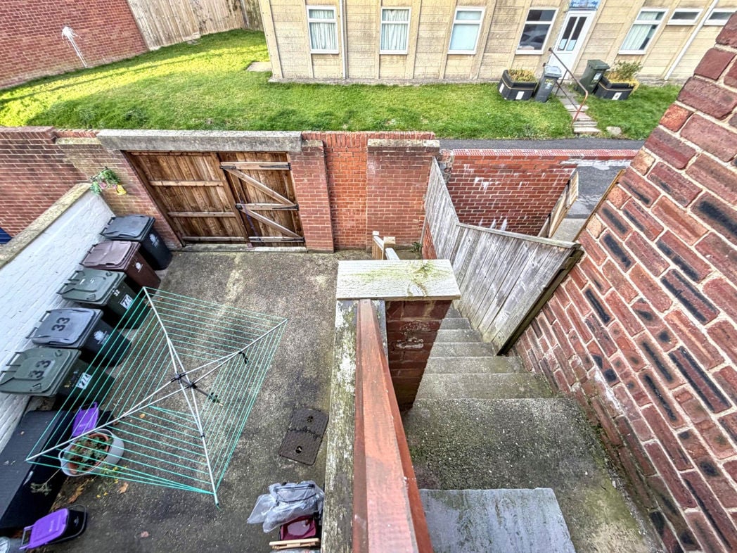 Shared Rear Yard