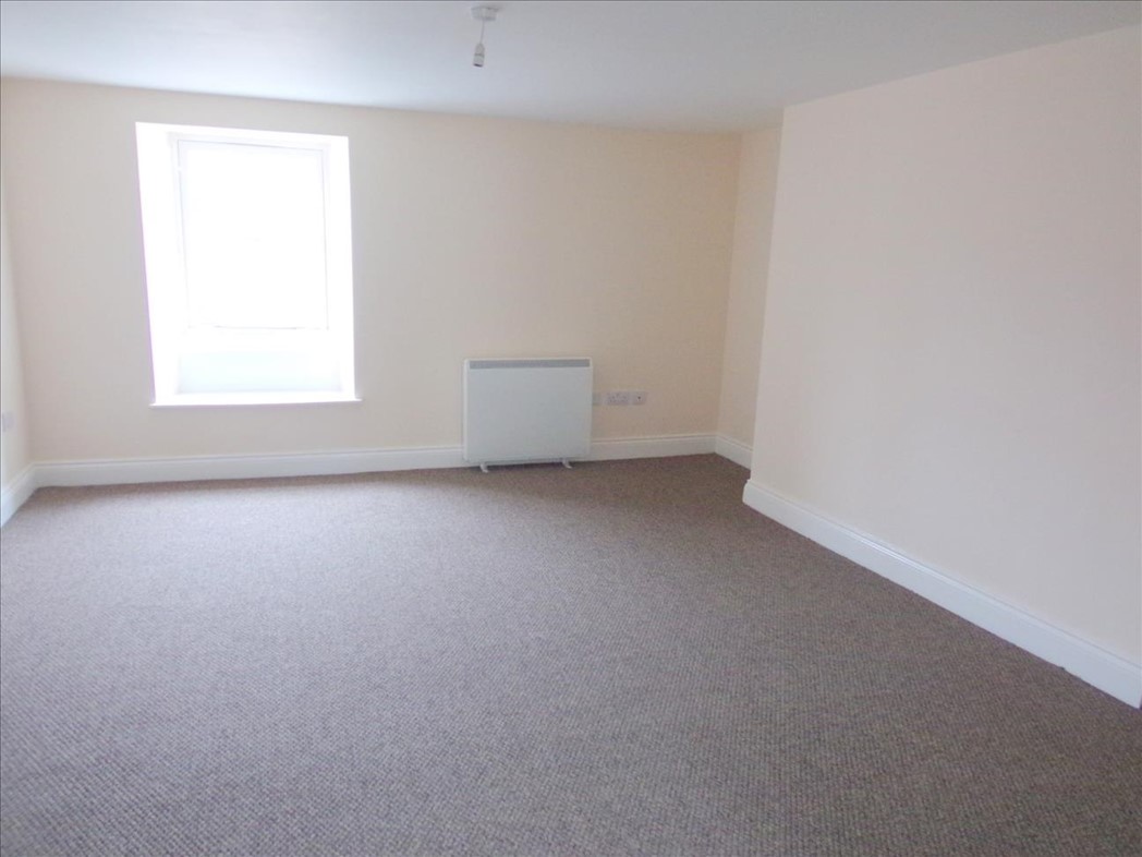 Property image 3 of 10